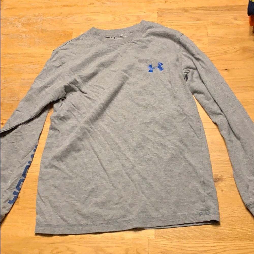 Boys Under armor long sleeve shirt